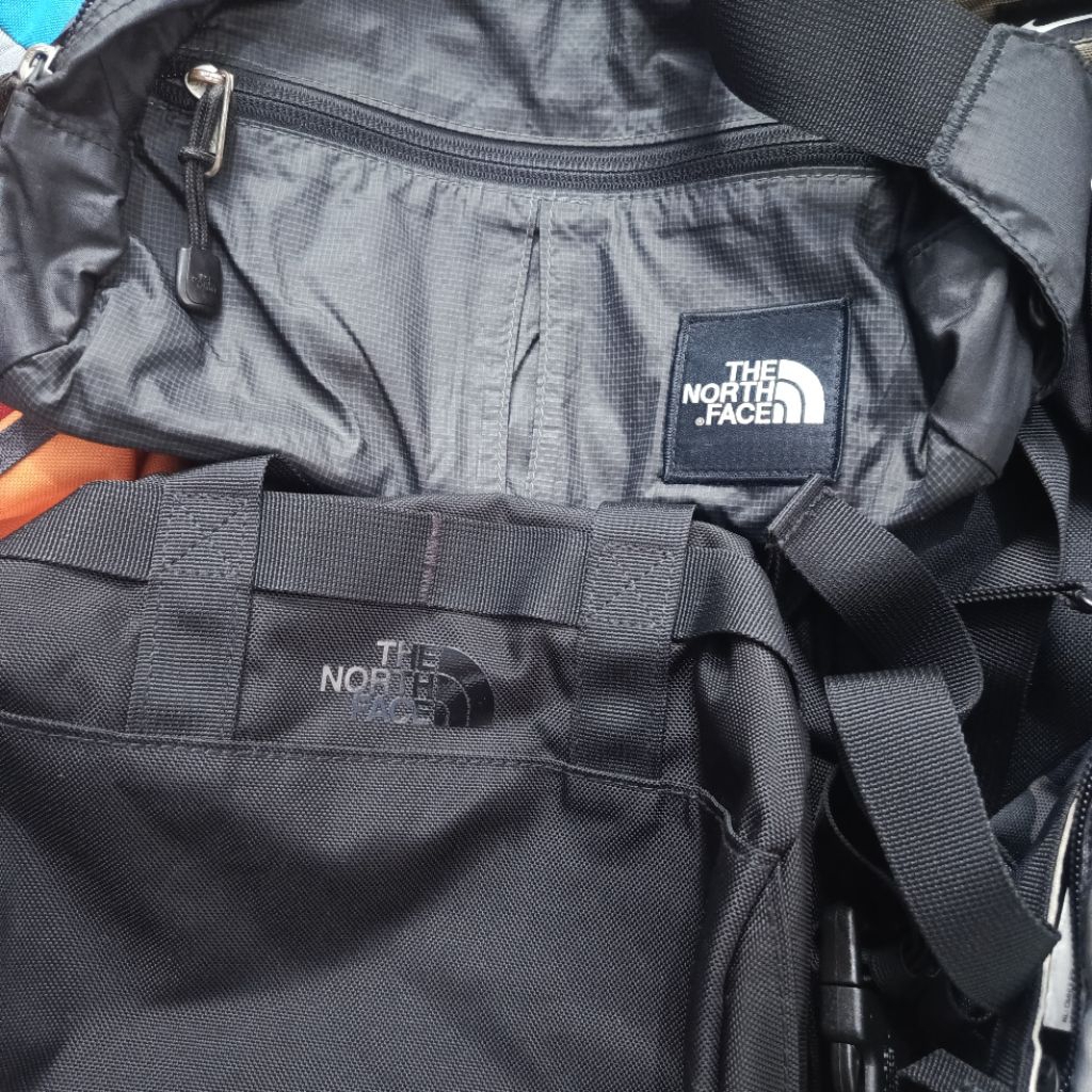 Tas Selempang TNF