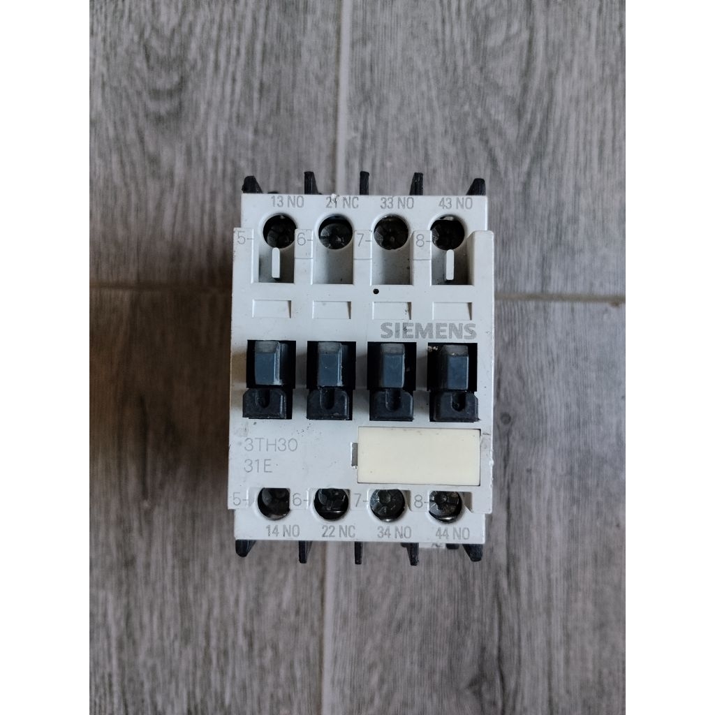 Kontaktor Relay Siemens 220Vac Second