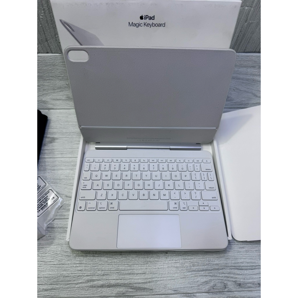 Apple Magic keyboard ipad Air 7 6 M3 M2 11" Bekas second fulset original