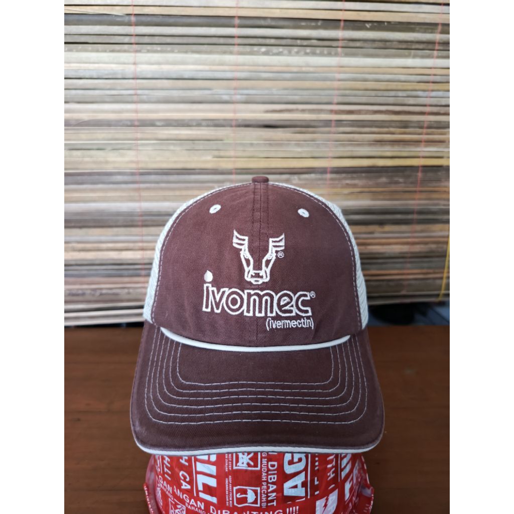 Topi Trucker Ivomec Brown