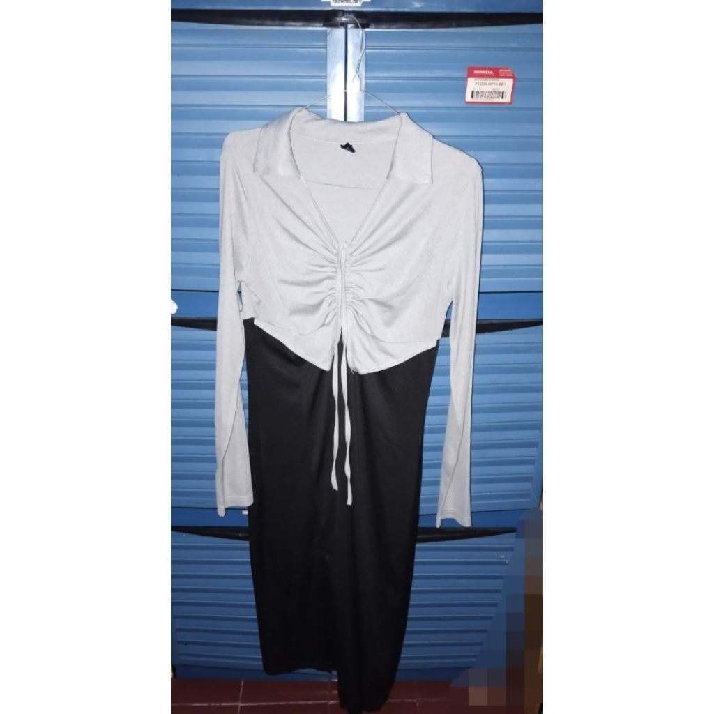 dress panjang serut ada belahan disamping