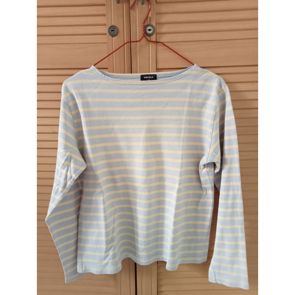 Preloved old UNIQLO Stripe t-shirt warna blue yellow