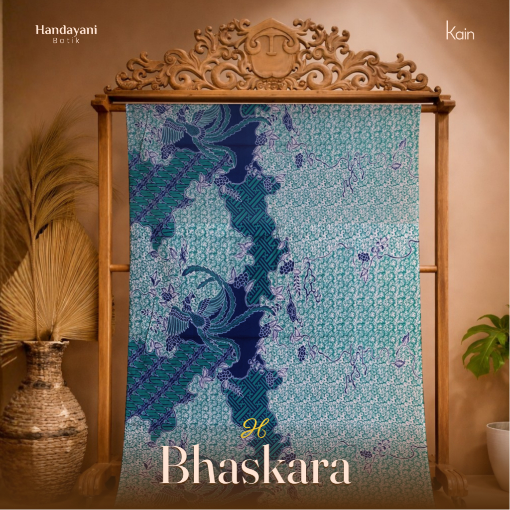 Kain Batik Motif Abstrak Warna Biru Bahan Katun | MOTIF BHASKARA | HNDYN BATIK