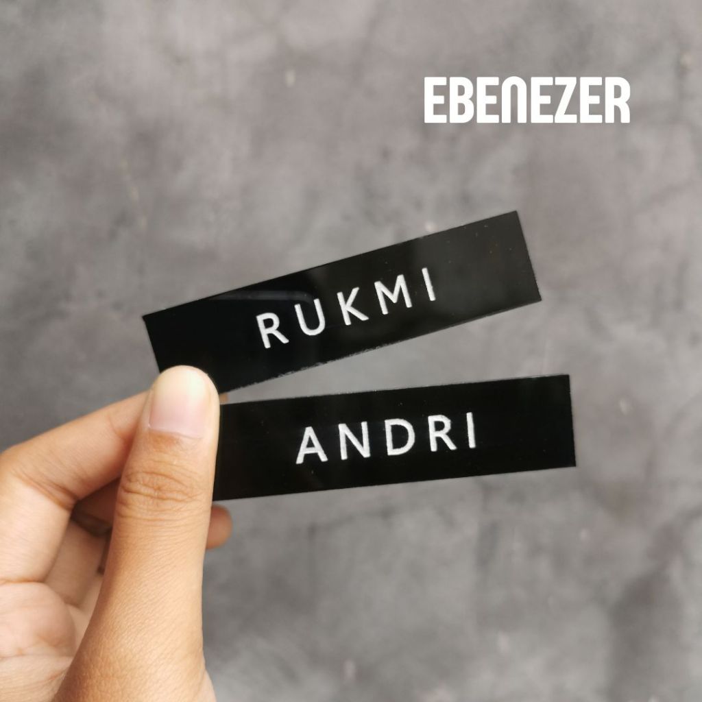 Ebenezer NAME TAG GRAFIR LASER Nametag Akrilik Grafir HITAM Magnet