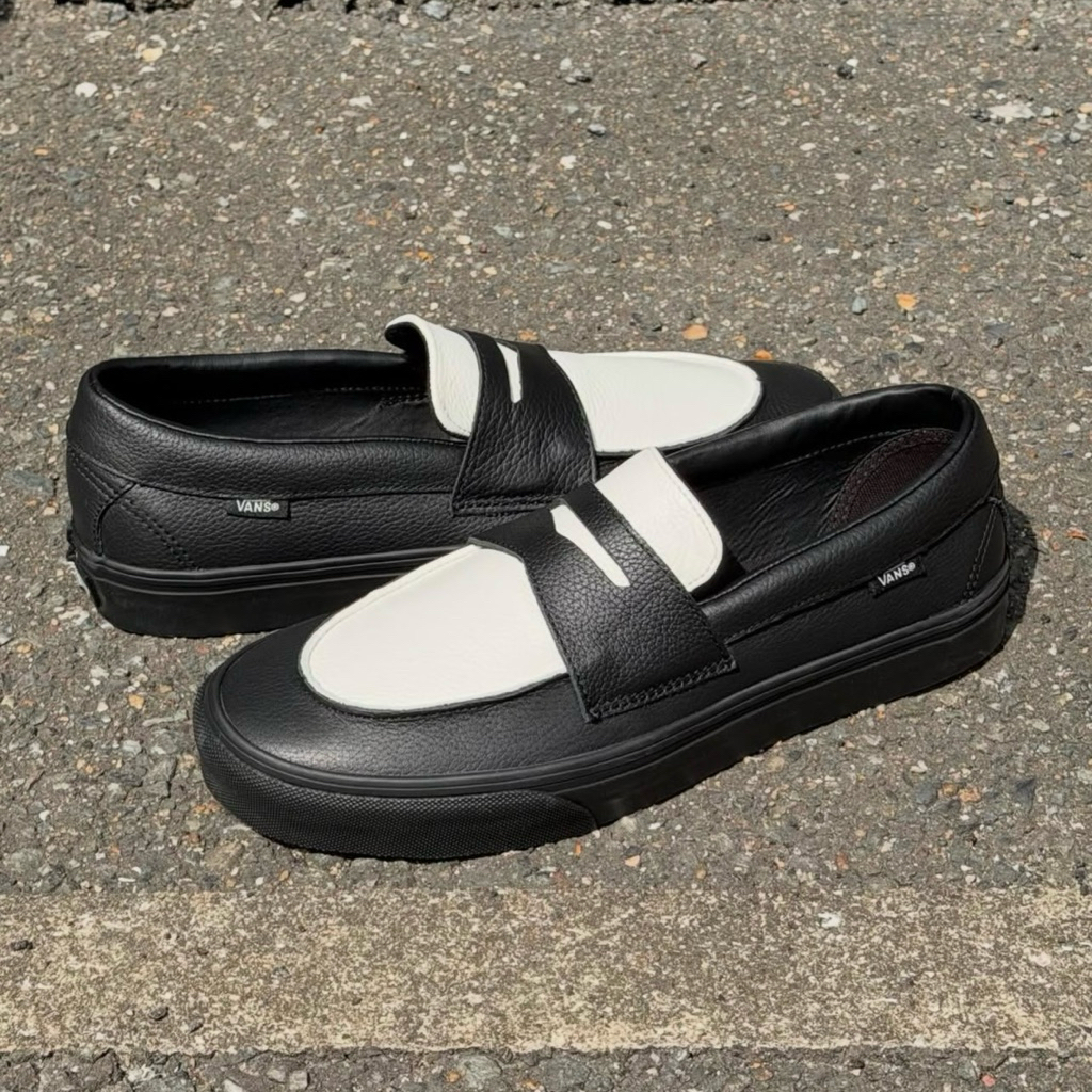 Vans style 53 loafer black white (Resmi PT NAVYA)