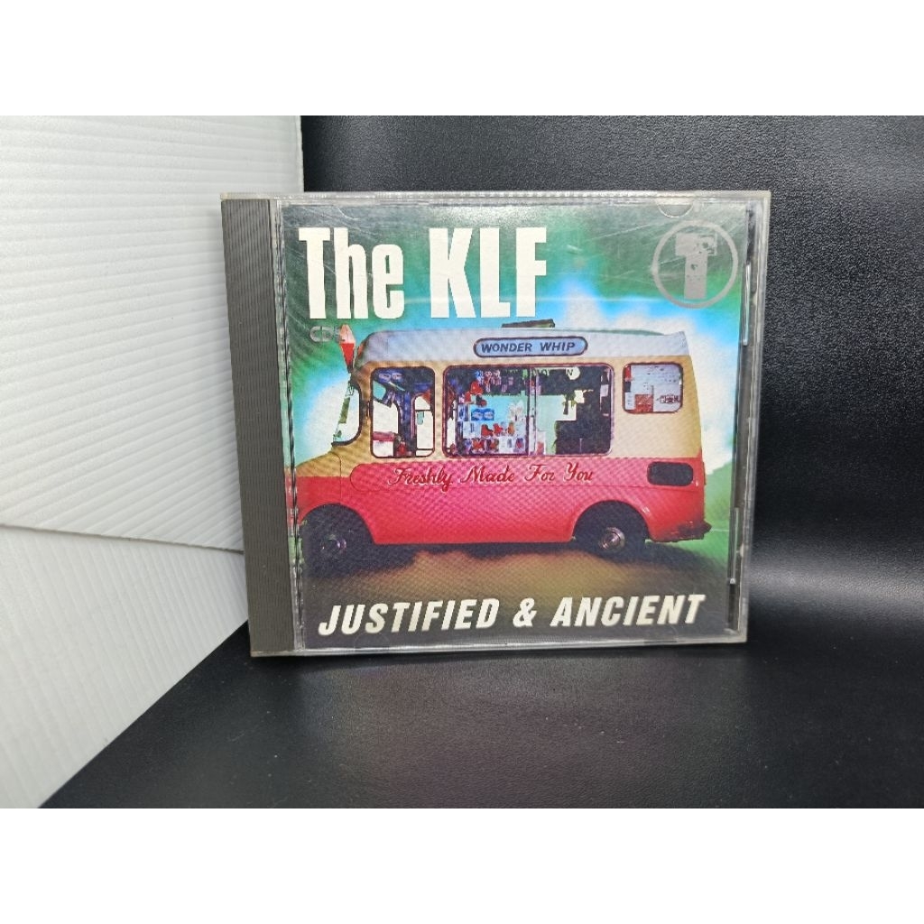 CD ORIGINAL . THE KLF . 1992 . JUSTIFIED AND ANCIENT