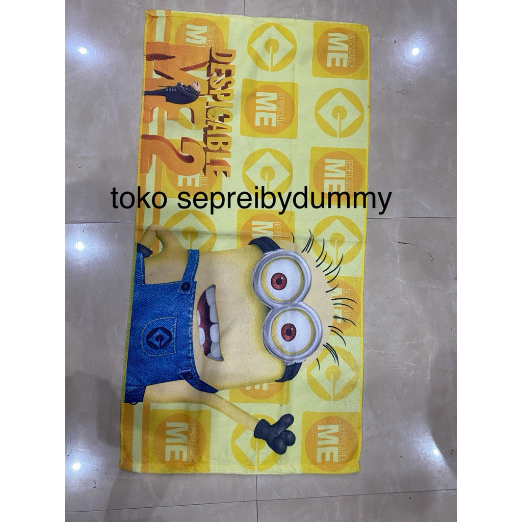 Handuk gambar tanggung gambar minion kuning cocok untuk bayi anak2 obral agak kotor