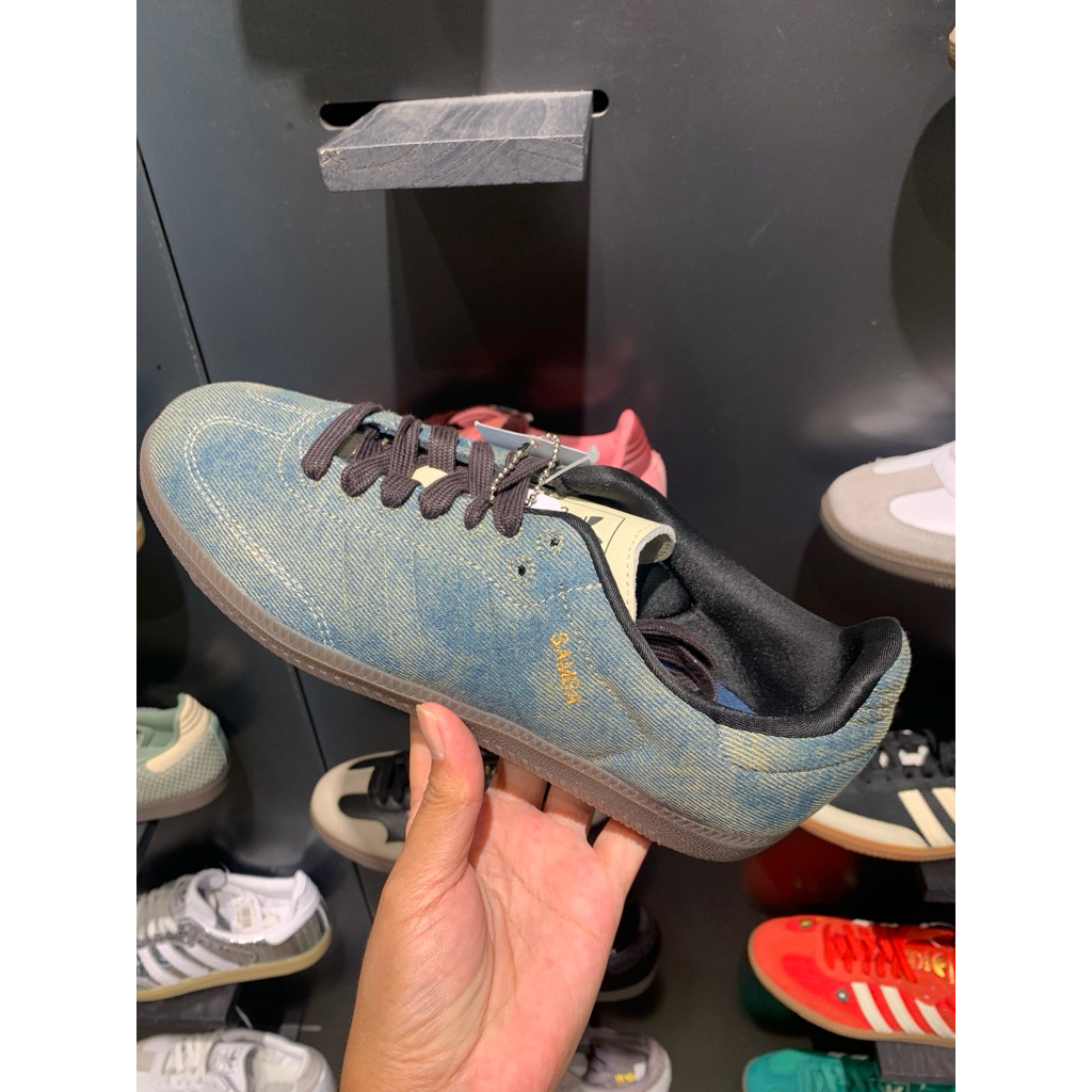 Sepatu sneakers wanita original store adidas samba denim