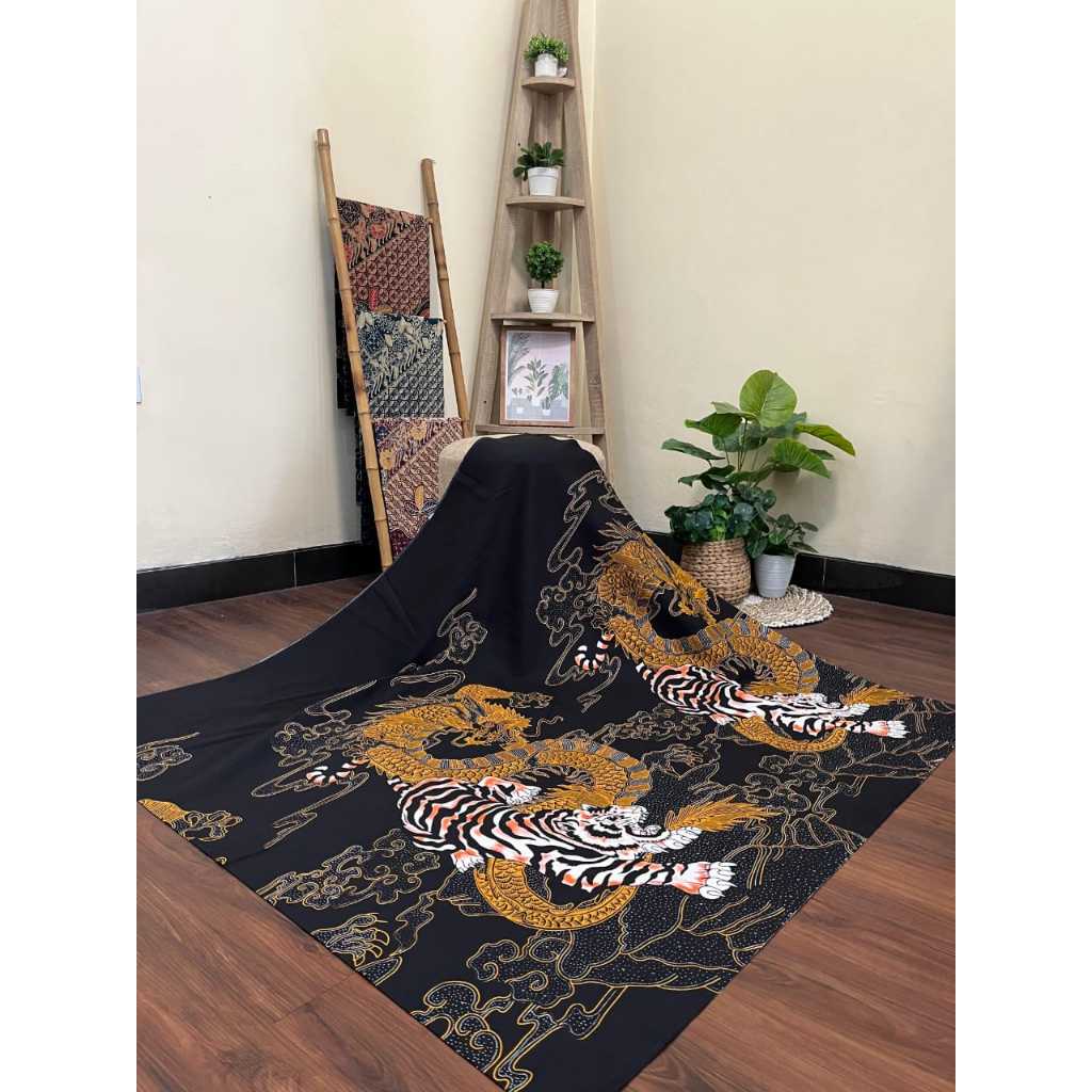 Kain Batik SOLO motif naga macan