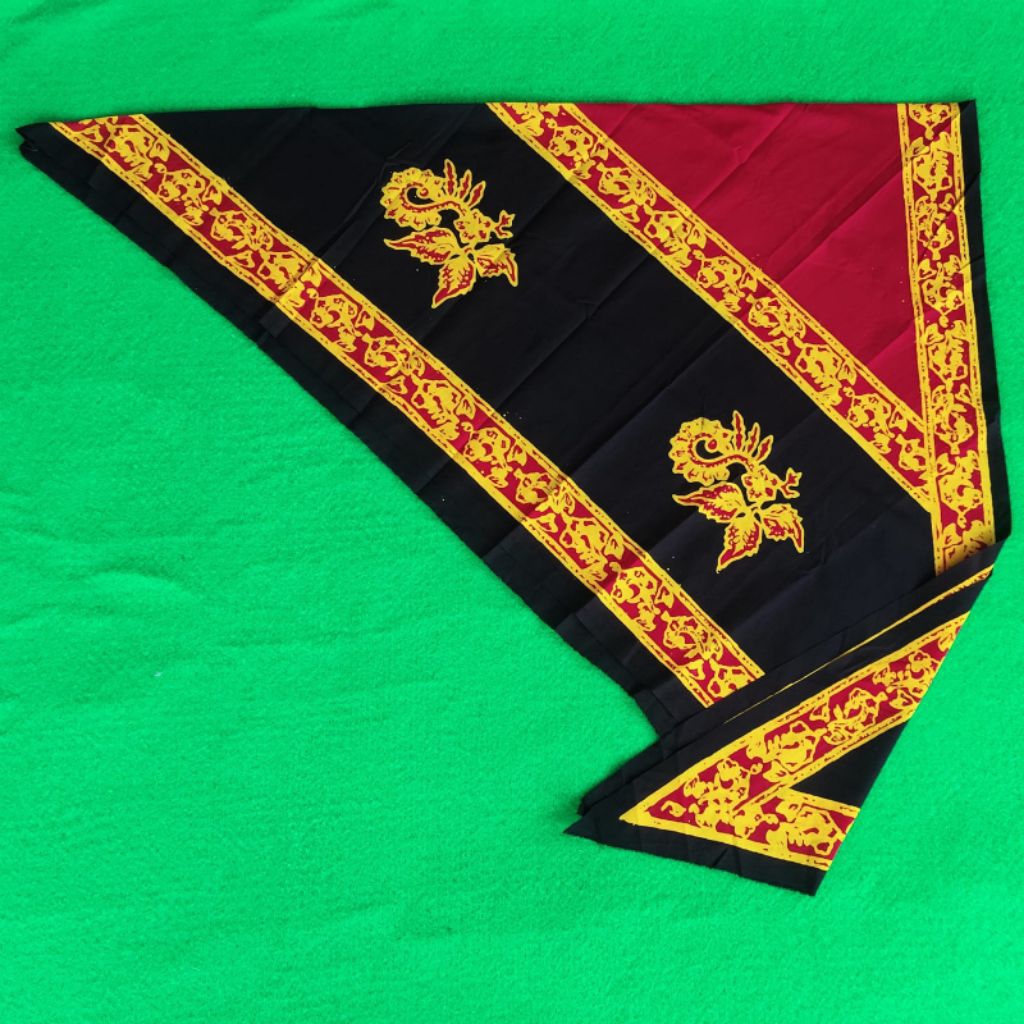 Udeng Jaranan Batik Banyuwangi | Segi Tiga