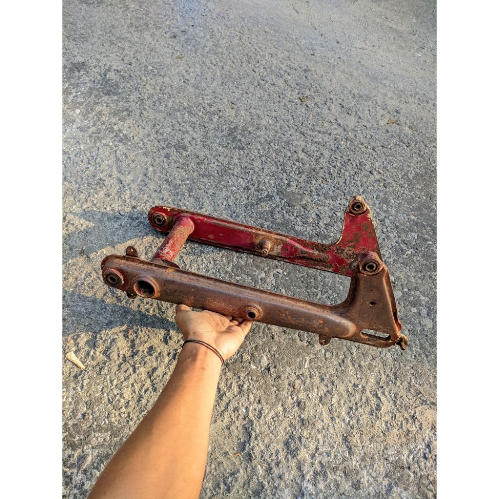 swing arm/supit yamaha l2 l2 super l2g l2sn yb100 original bekas