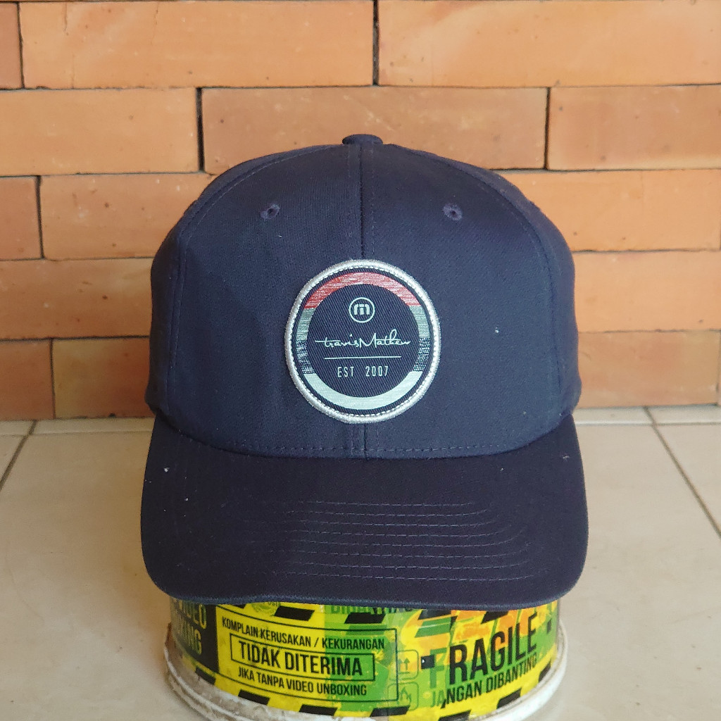 TOPI TRAVIS MATHEW X YUPOONG ORIGINAL