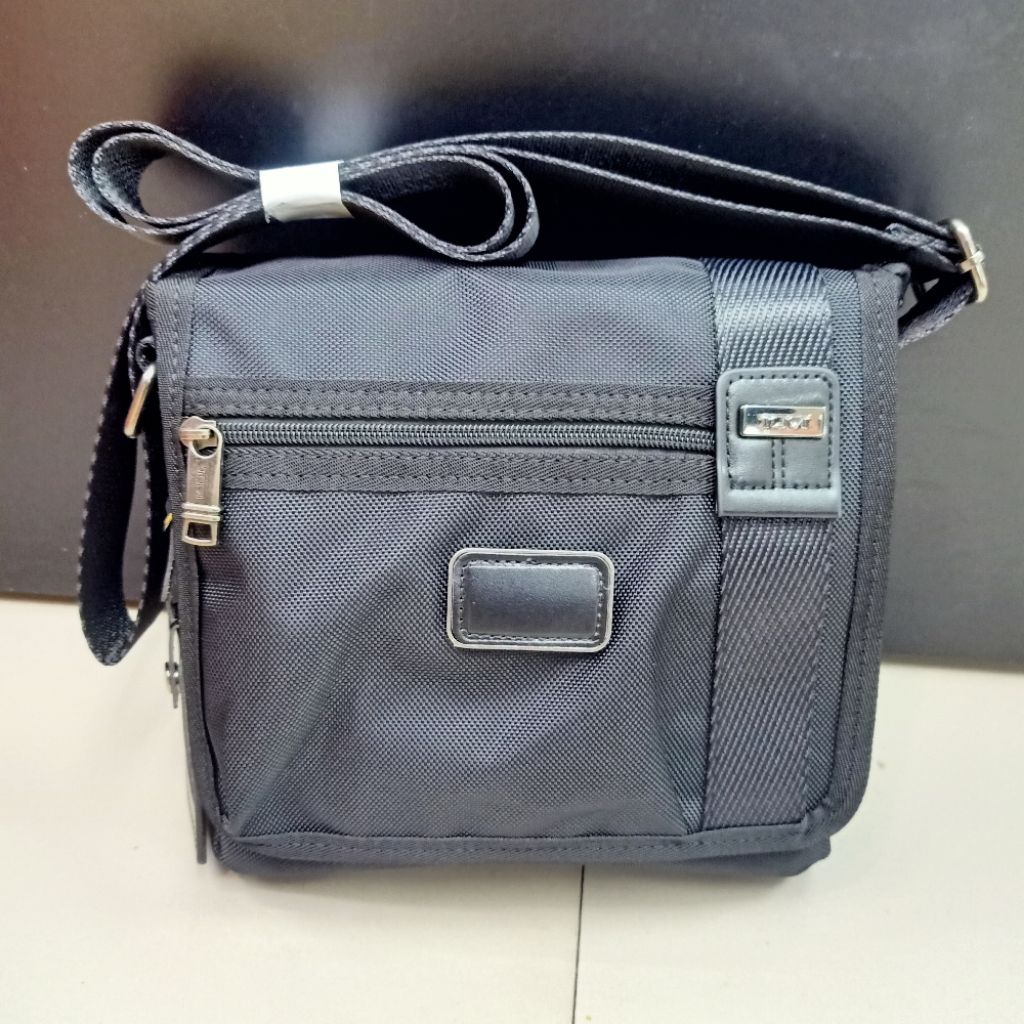 Tas selempang nylon black crossbody bag pria nylon