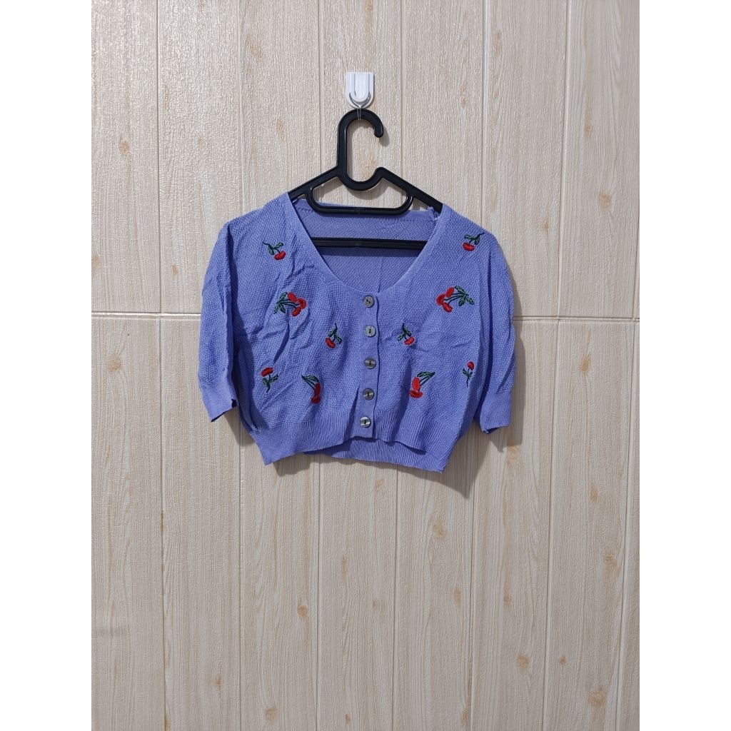 Cardigan cherry