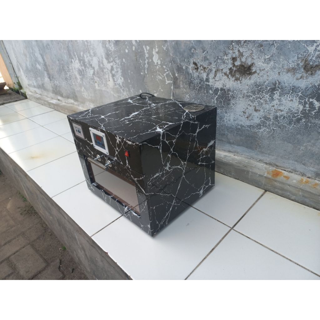 Inkubator penghangat anakan burung
