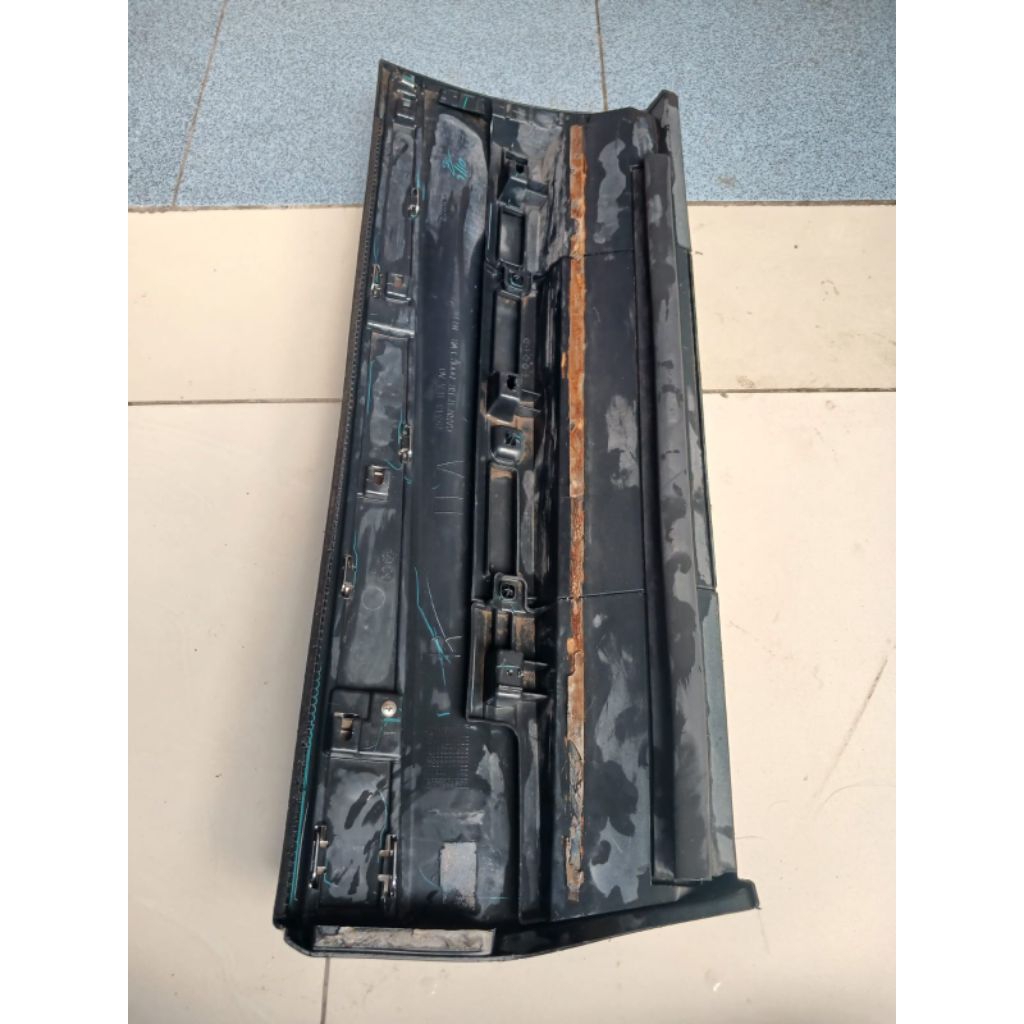 moulding pintu belakang kanan crv gen4 turbo