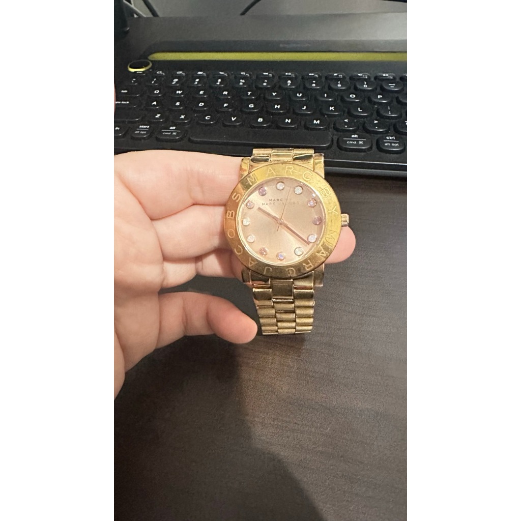 Jam tangan wanita Marc Jacobs