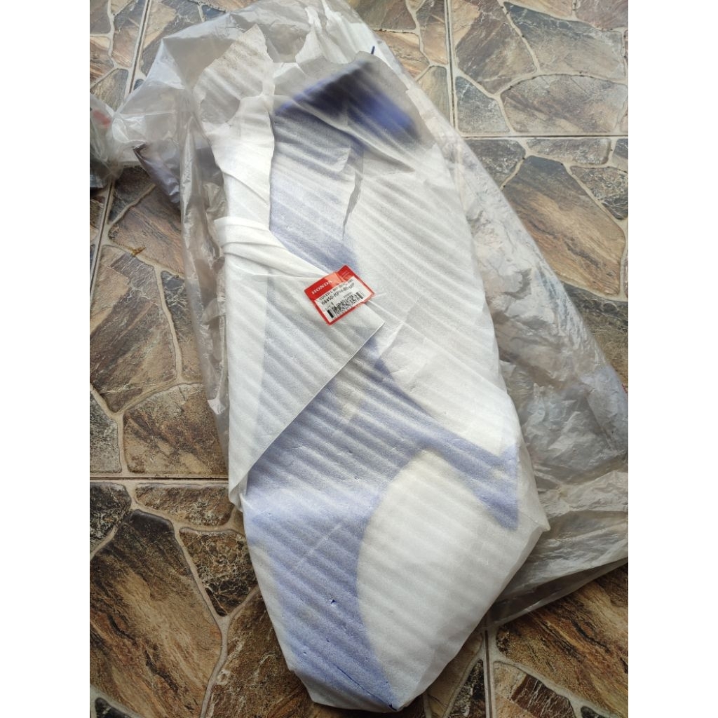Sayap Dalam kiri Karisma D Karisma X Biru FMP Original AHM
