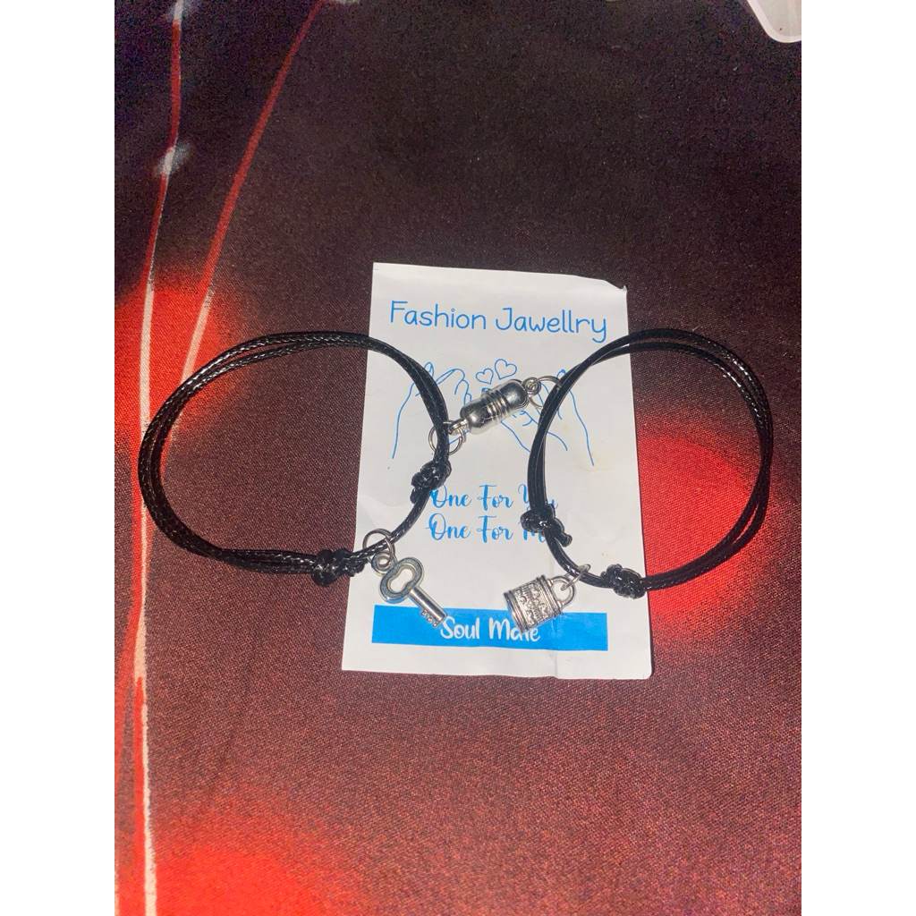 Gelang Couple magnet kunci gembok