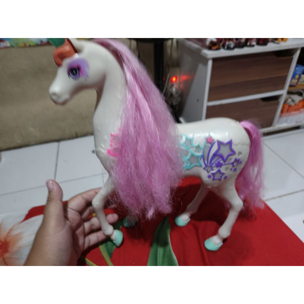 Kuda Unicorn Barbie Mattel Elektrik On