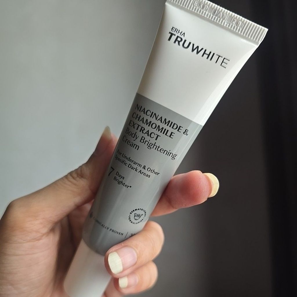 erha truwhite / krim pencerah ketiak