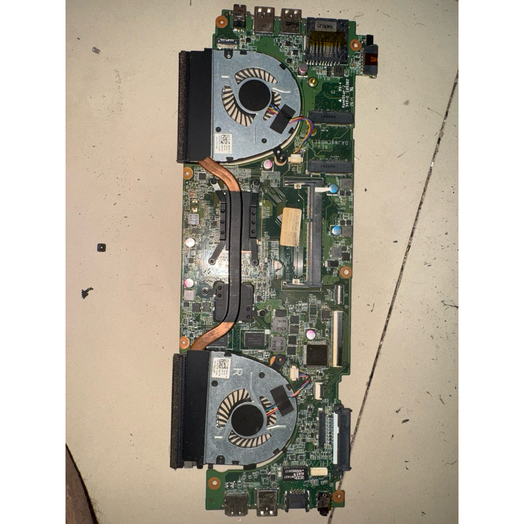 mainbord dell vostro 5470 core i5 gen4 kondisi mati