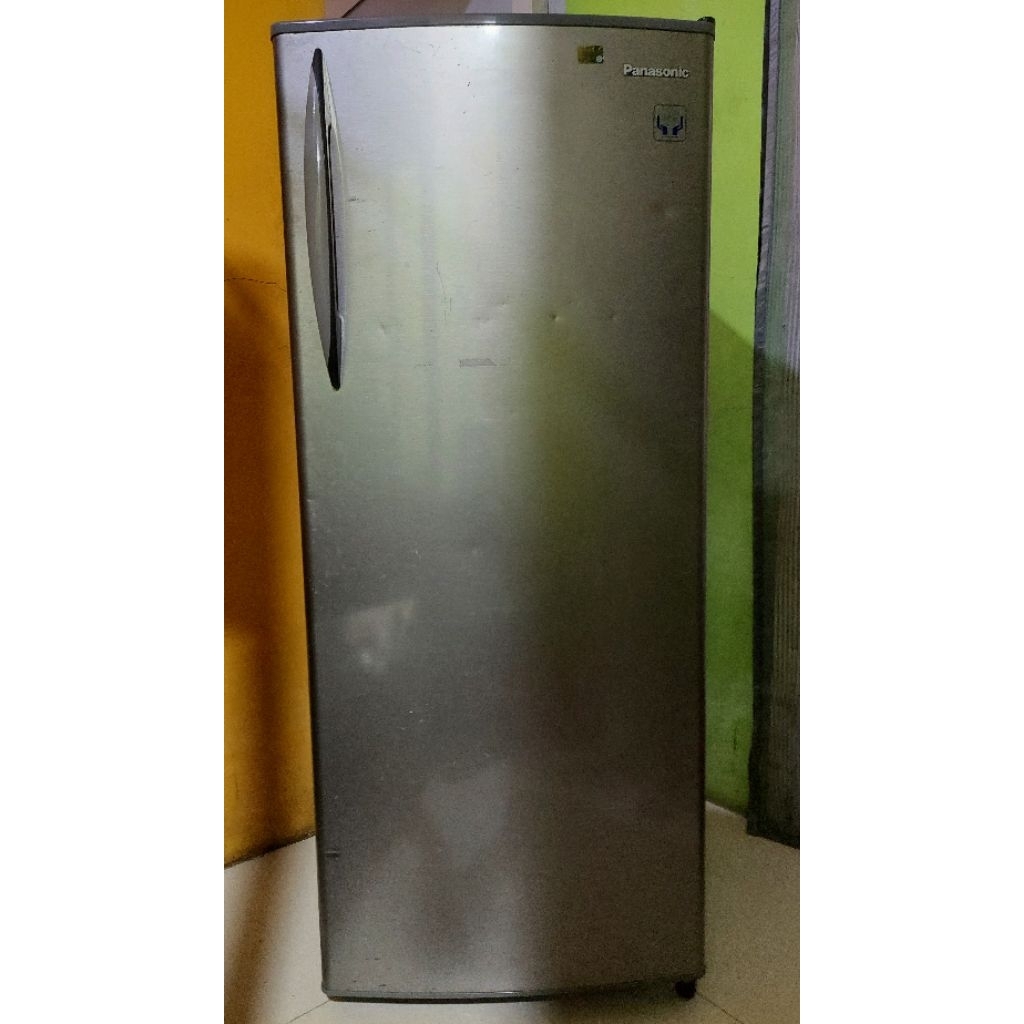 Kulkas Freezer ASI Panasonic Freezer NR-AS17AH-SS SECOND TERAWAT DIJAMIN BAGUS