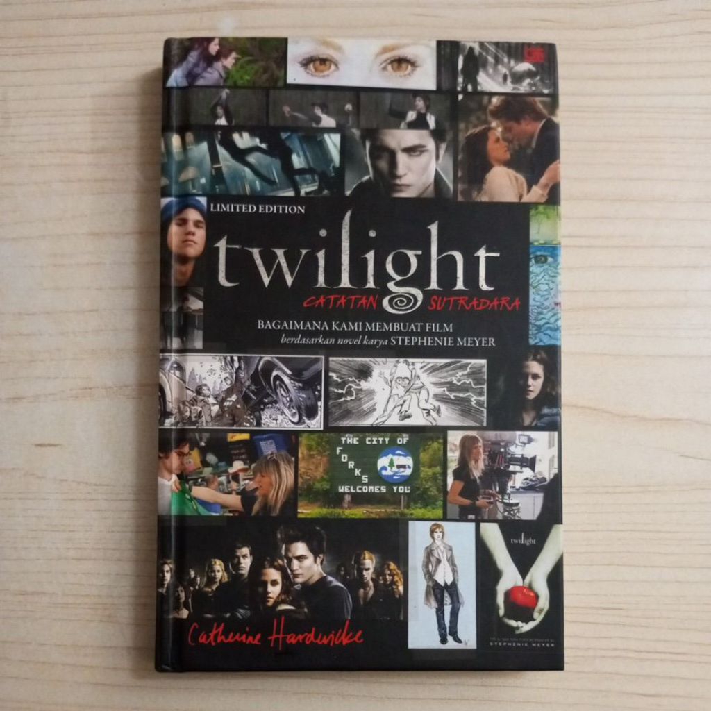 BUKU TWILIGHT CATATAN SUTRADARA LIMITED EDITION OLEH CATHERINE HARDWICKE