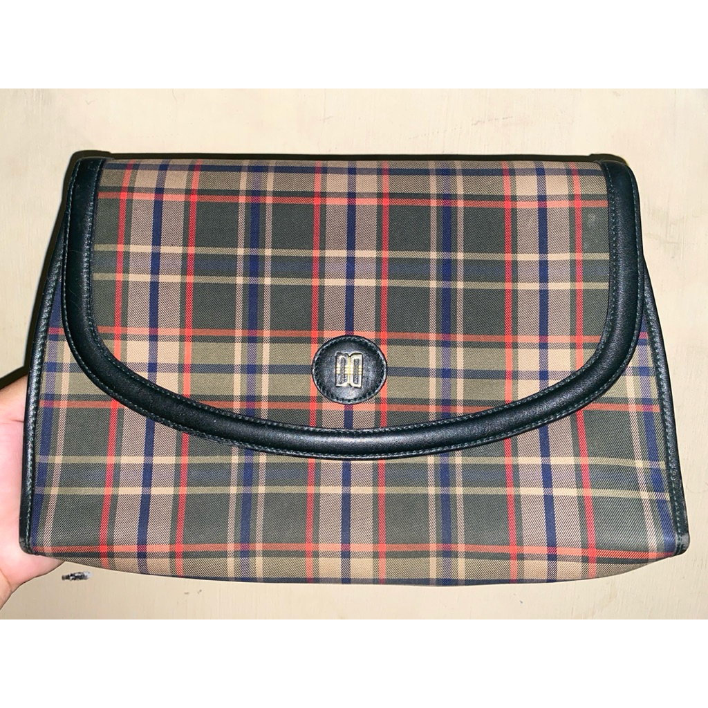 PRELOVED CLUTCH BAG / TAS CLUTCH DAKS