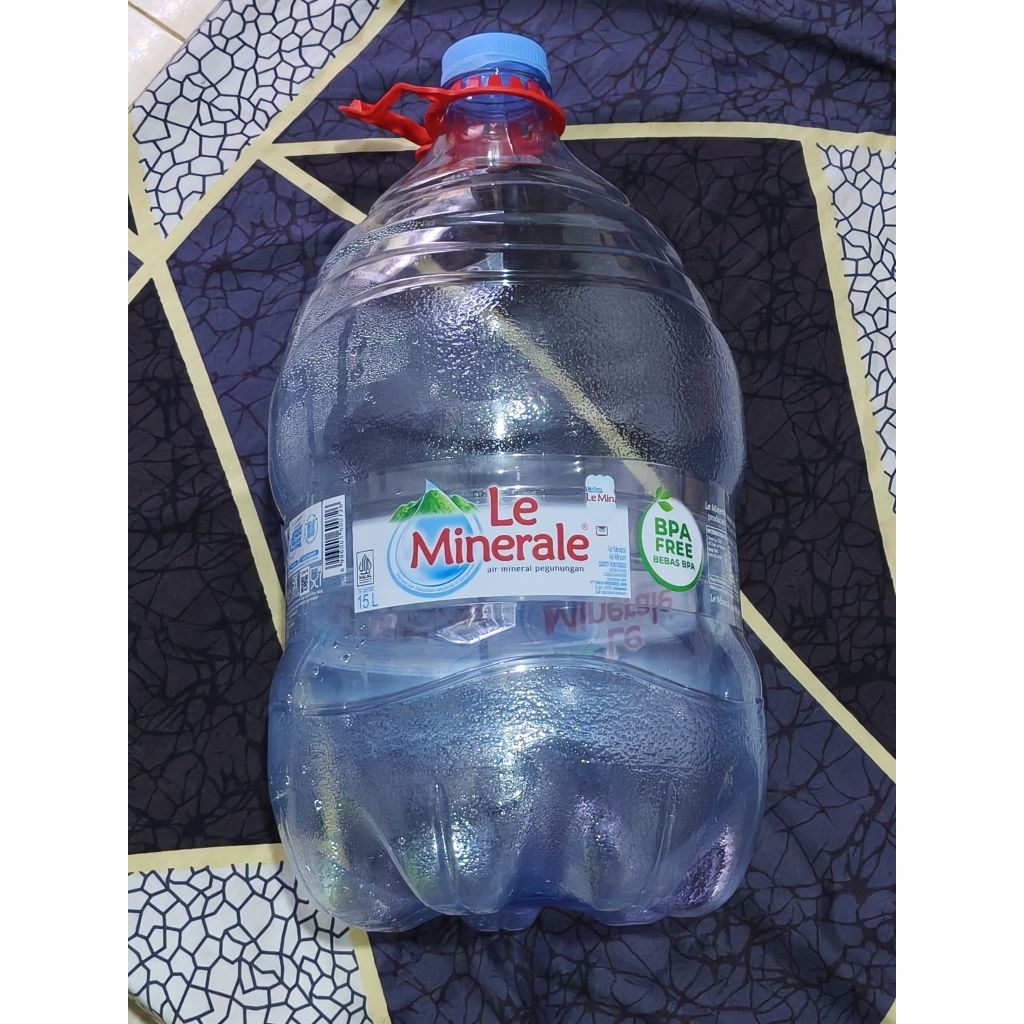 Galon Le Minerale 19 Liter Kosongan Kondisi BAGUS LIKE NEW | Kondisi Bagus Seperti Baru (Lengkap den