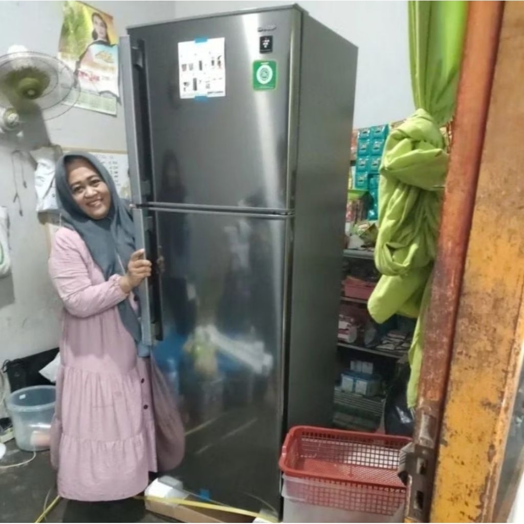 KULKAS SHARP 2 PINTU KAPASITAS 352 LITER/ JUMBO