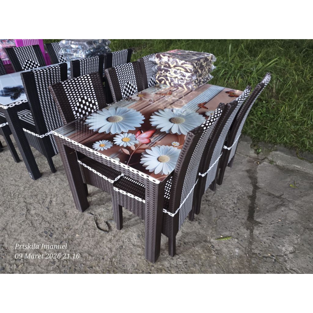 Meja Makan Rotan Sintetis 6Kursi