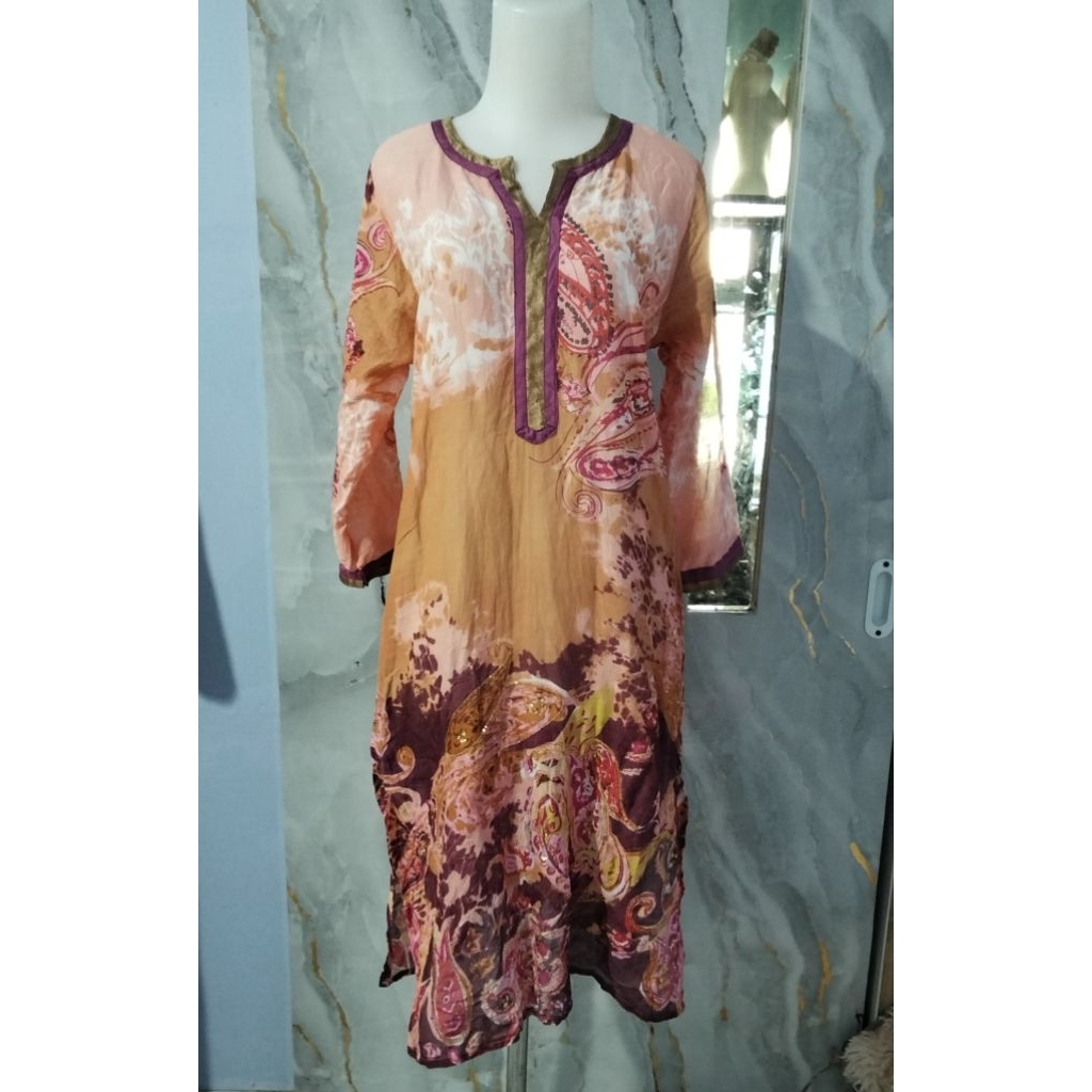 Kurti India Peach Motif Abstrak Lengan Panjang Ld 100 Preloved Ya