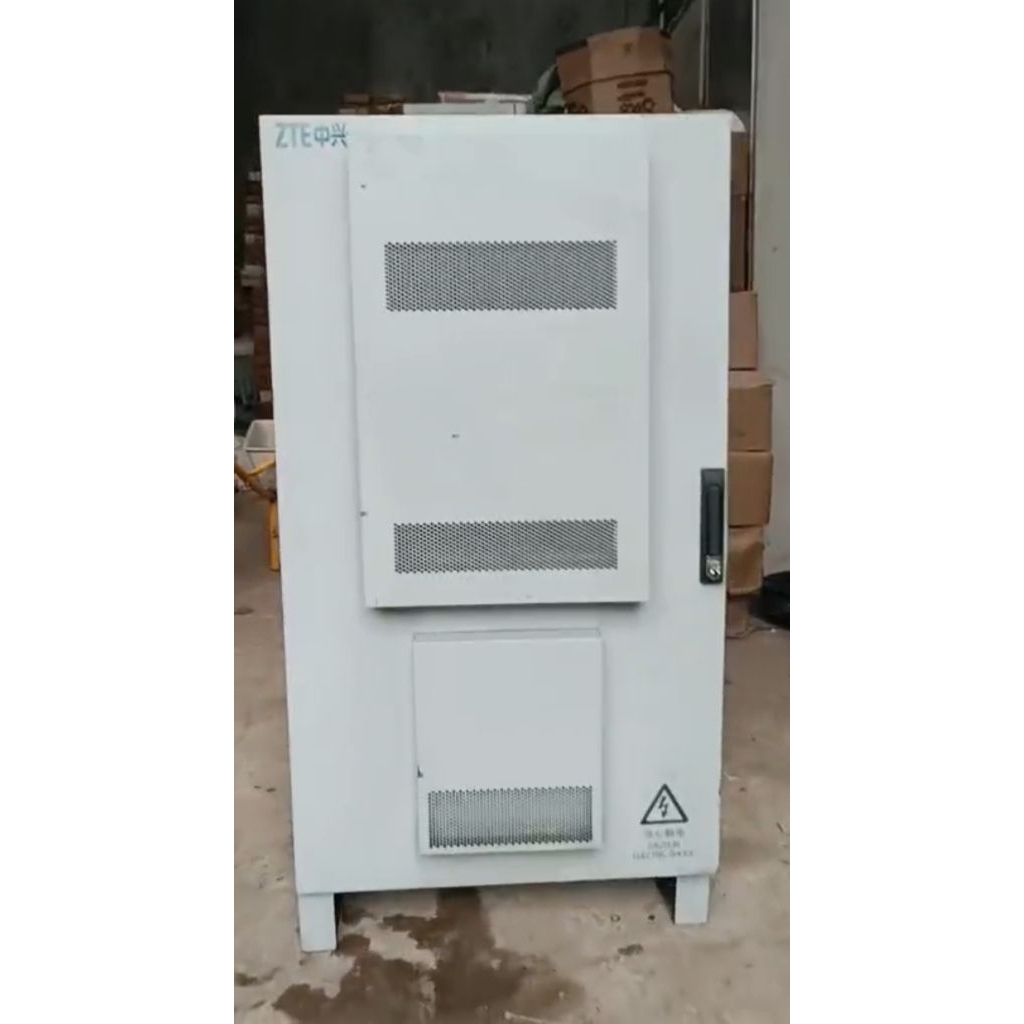 Rak/rack Server + batre litium life4 Instalasion Outdoor dan Indoor untuk batre/aki litium data cent