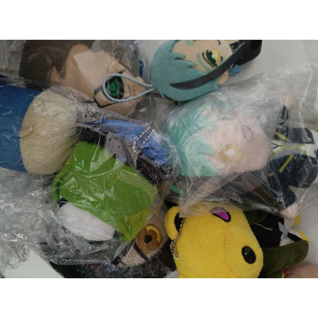 Various plush, boneka Twisted Wonderland, Demon Slayer, Spy x Family, Bungou Stay Dogs, Hypnosis Mic