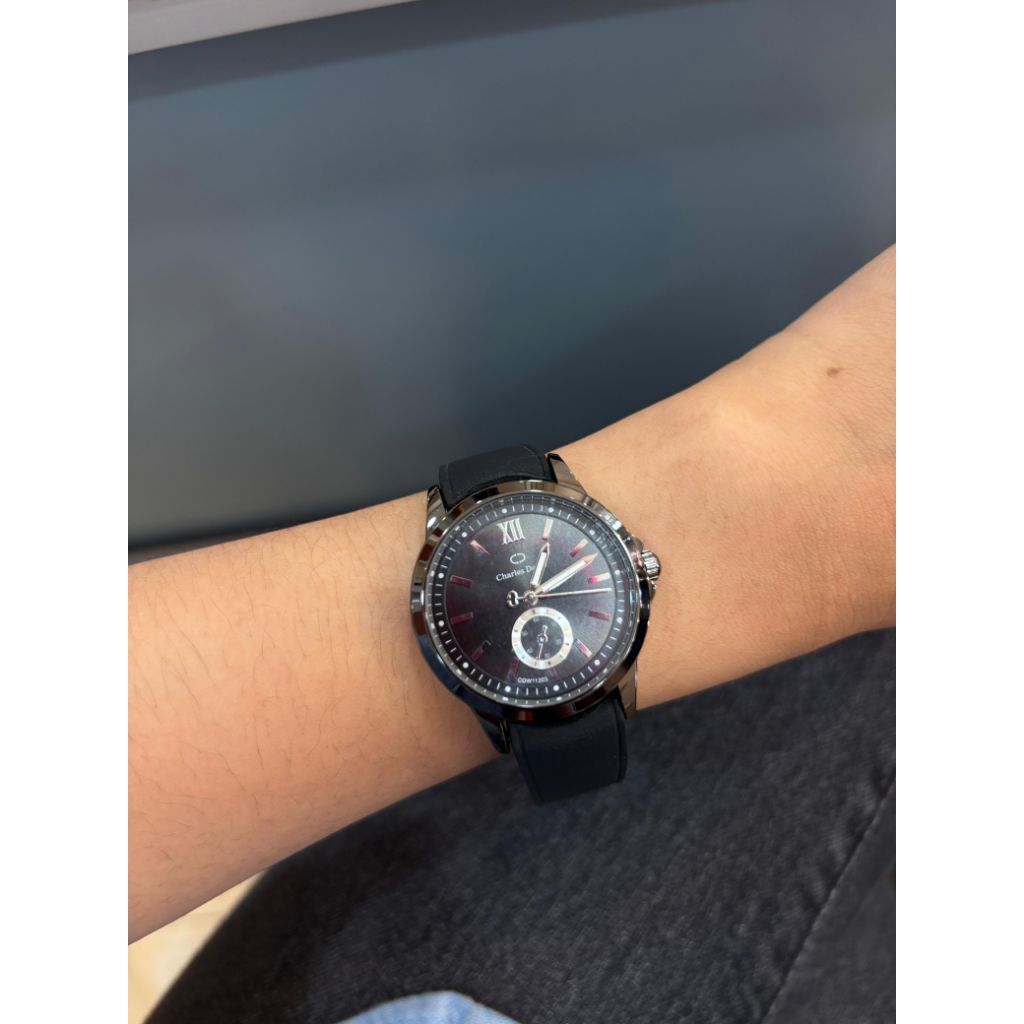 jam tangan wanita model karet warna hitam