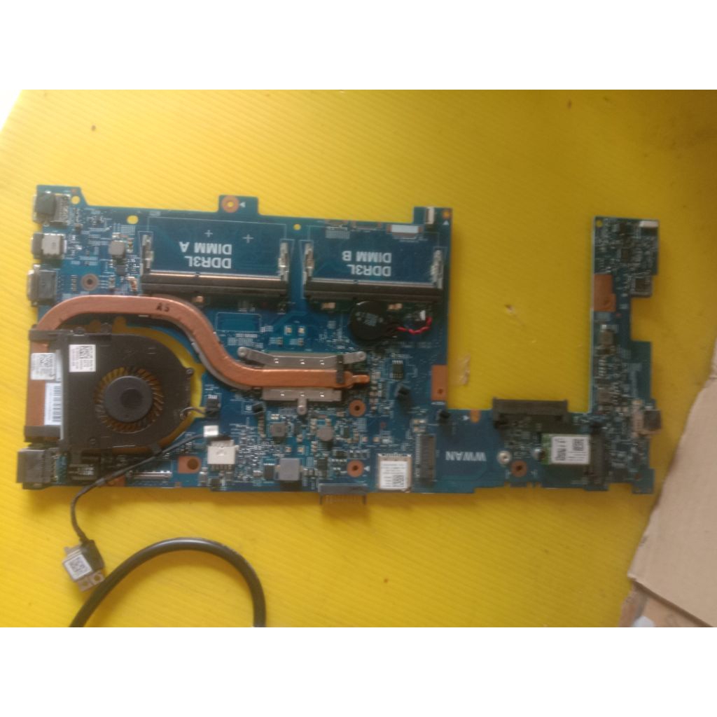 mainboard motherboard dell Vostro 3340 i3 gen4