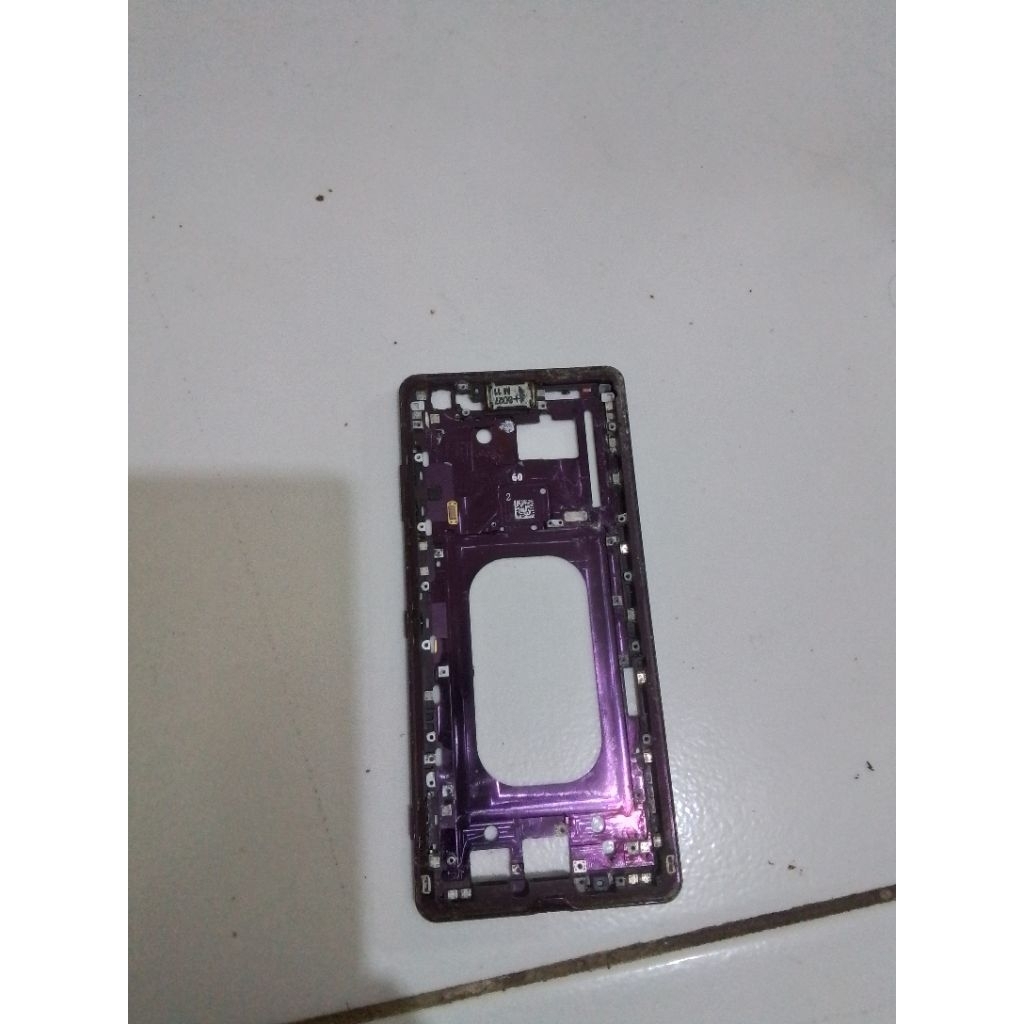 frame tatakan lcd ori sony xz3