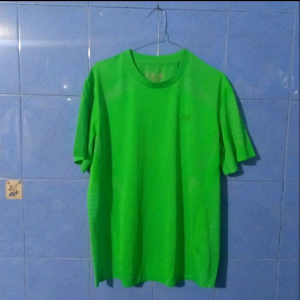 kaos olahraga nb warna hijau