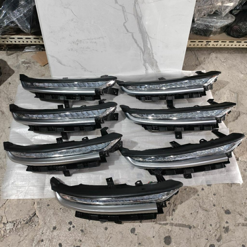 LAMPU DRL WULING ALMAZ ORIGINAL