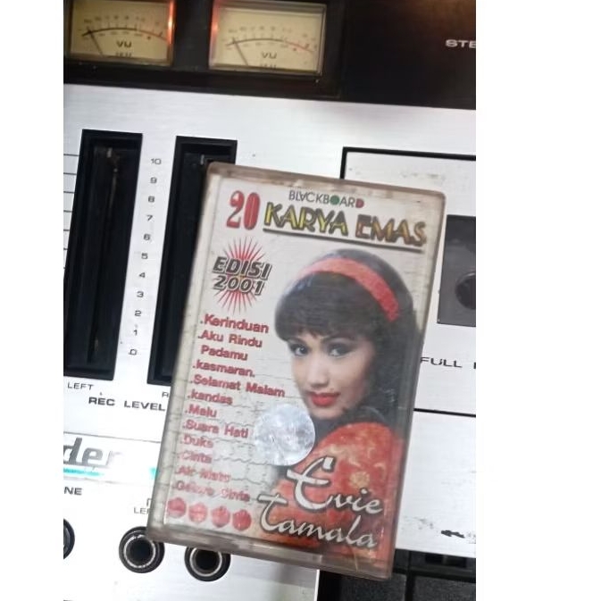kaset pita 20 karya emas evie tamala