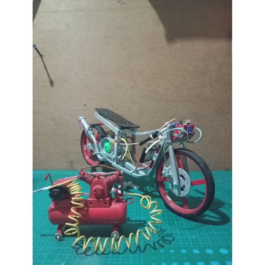 miniatur motor drag