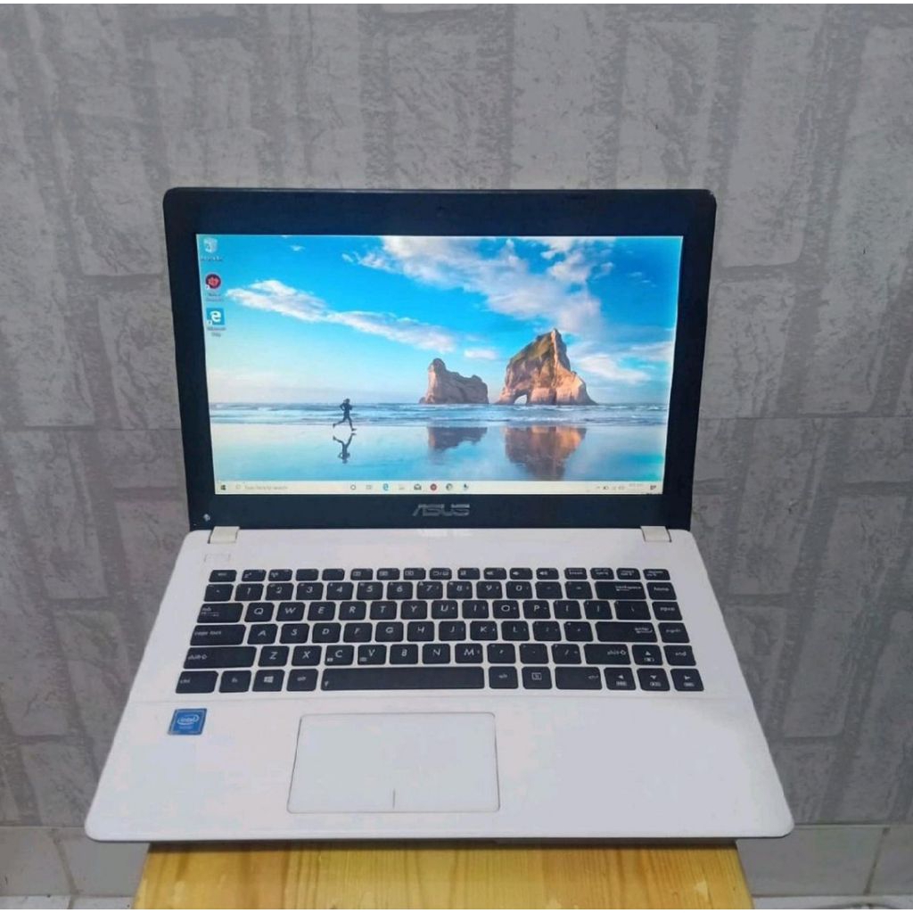 Asus X451CA Ram 10gb SSD 256gb mulus siap pakai bergaransi bonus mouse harga termurah