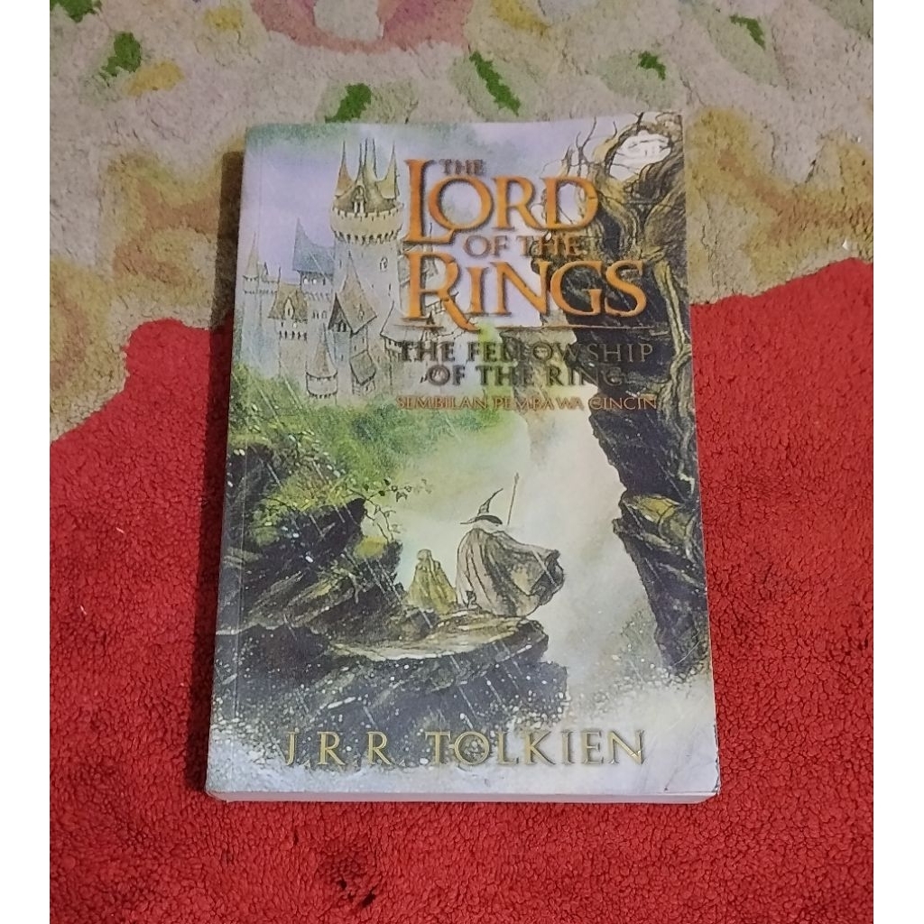 Novel JRR Tolkien The Lord of The Rings "The Fellowship of The Ring" 100%ORI preloved koleksi pribad