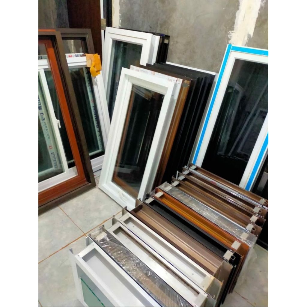 jendela aluminium casment ukuran 50x150