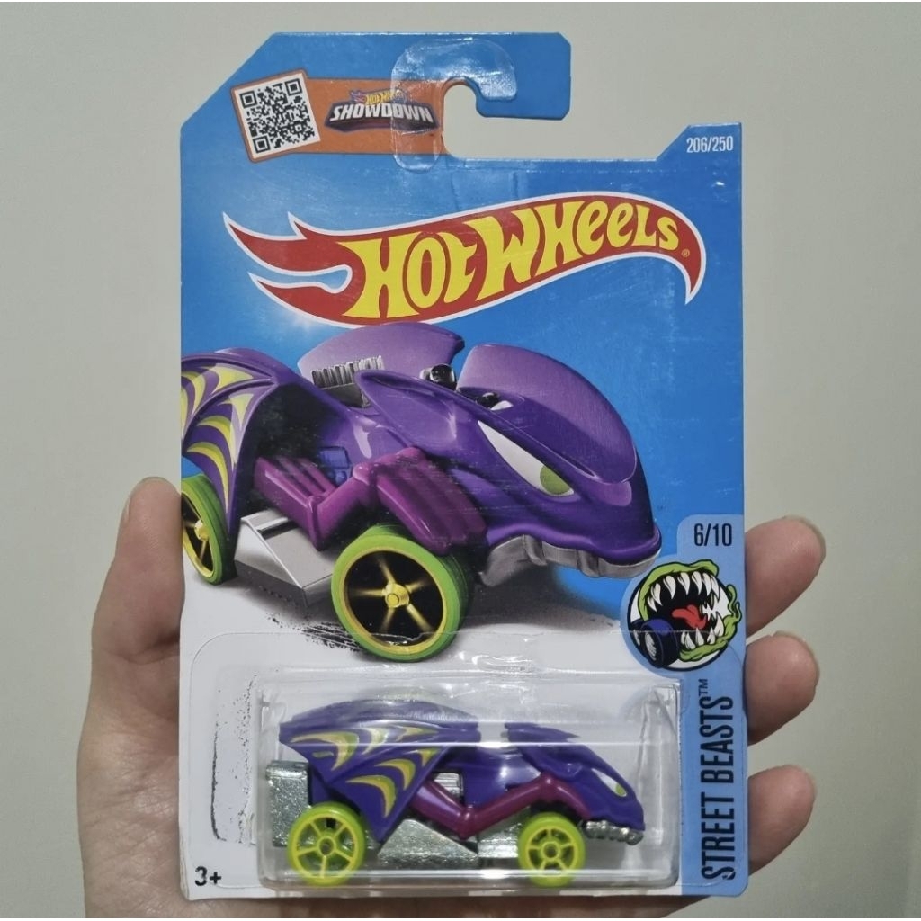 hot wheels vampyra unggu street beast