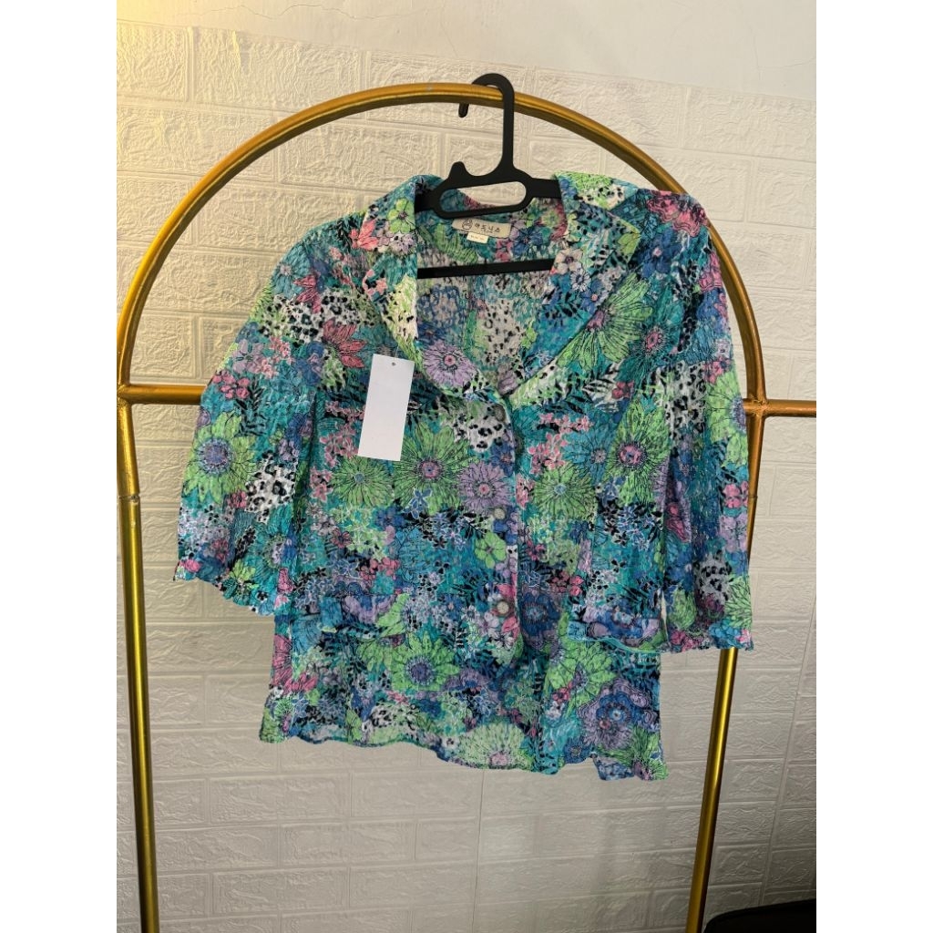 Blazer Wanita Kerah V Motif Bunga Klasik dan Modern Ukuran XL.