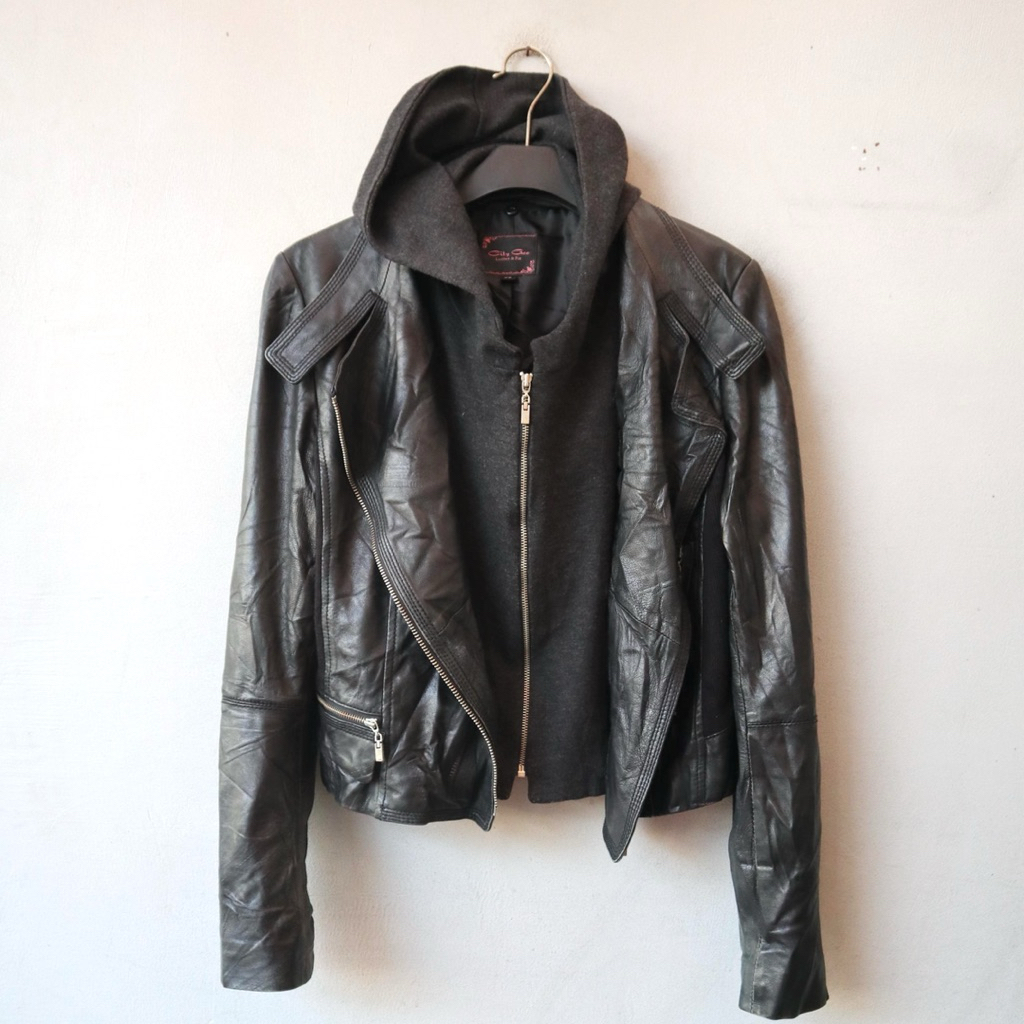 Jaket kulit asli size M domba slim crop berhoodie cewek hoodie wanita ramones cropped biker jaket mo