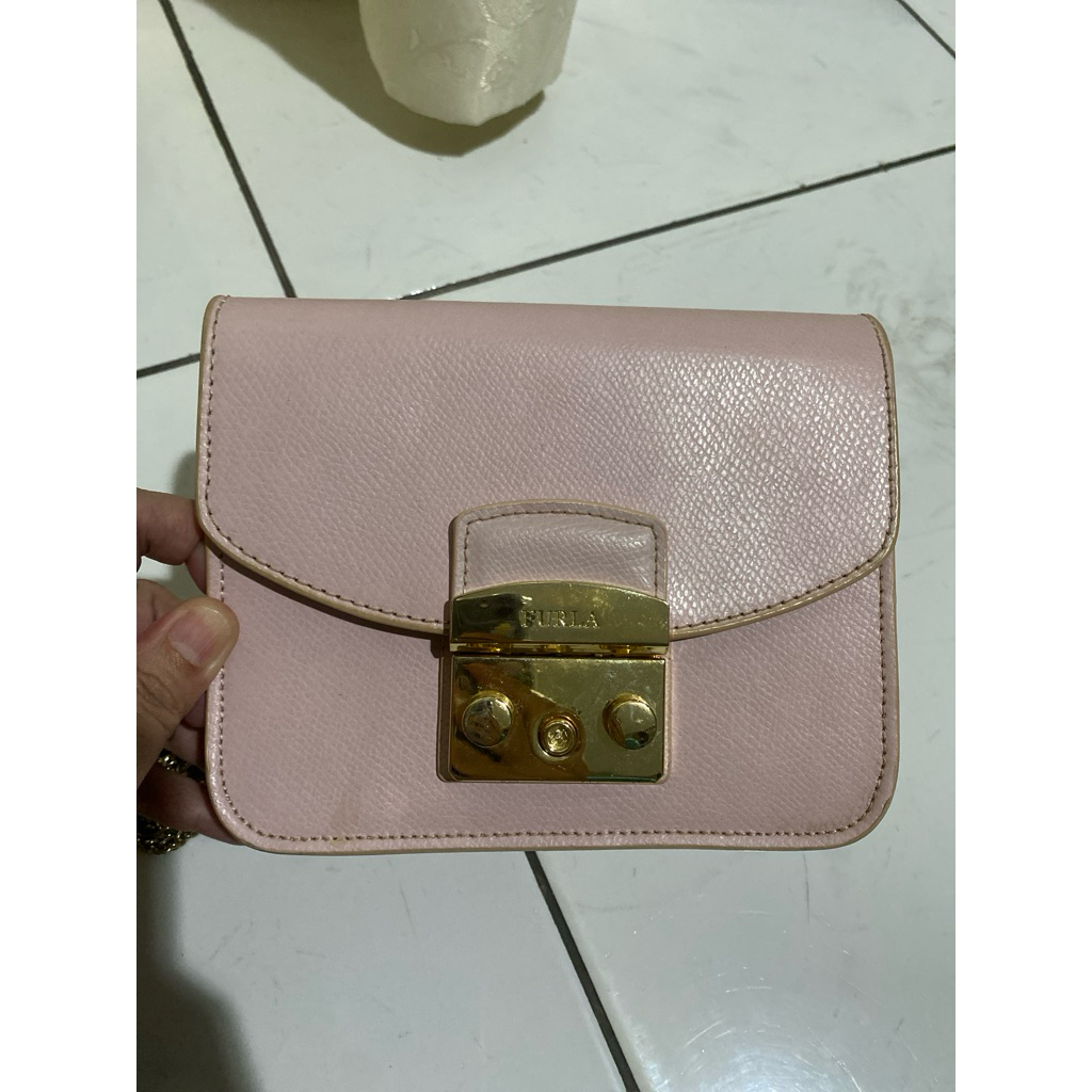 Tas Furla pink cantik