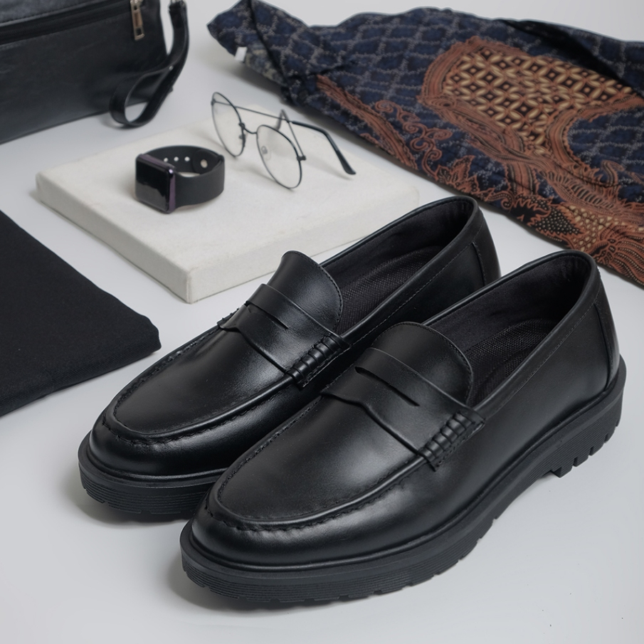 KENZIOS ORI x uawindonesia | KENZIOS KARN FULL BLACK - Sepatu Formal Loafers Pria Hitam Kulit Sapi